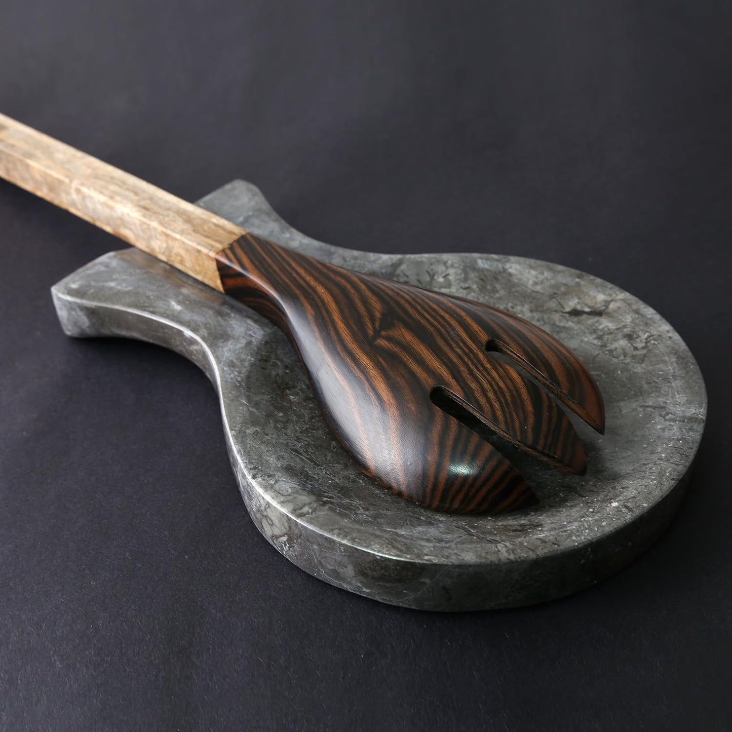 Luxury Hand-Carved Natural Charcoal Marble Spoon Rest – Heavy-Duty Utensil Holder for Spoons, Ladles & Spatulas, Made from Premium Java Stone, Chemical-Free & Elegant (Dark Grey, 8.6”)